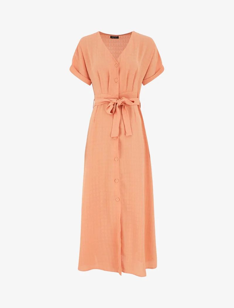 Einfarbiges langes Kleid mit Gürtel - Orange