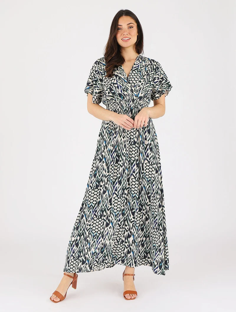 Langes Kleid mit kurzen Ärmeln und grafischem Druck - Grün