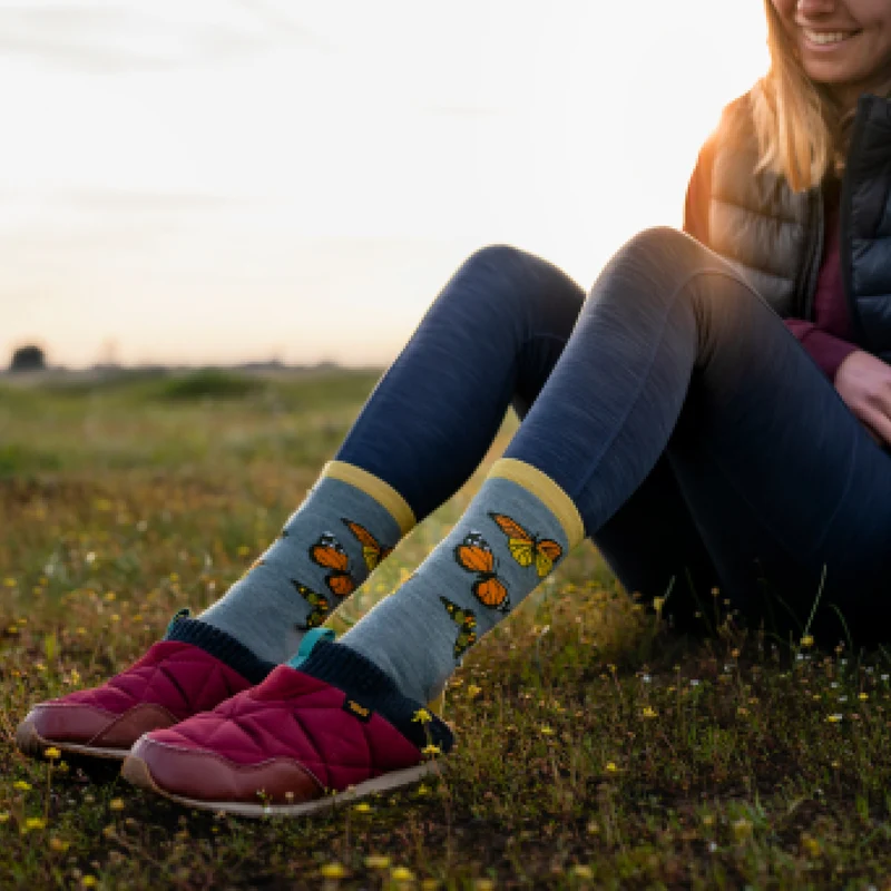 Women's Flutter Crew Lightweight Lifestyle Sock-Last Chance
