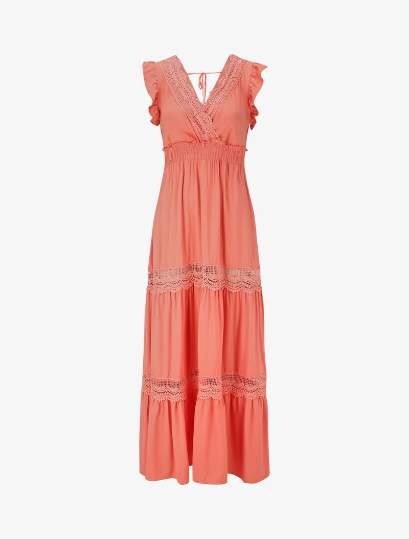 Langes, einfarbiges, durchbrochenes Kleid - Koralle