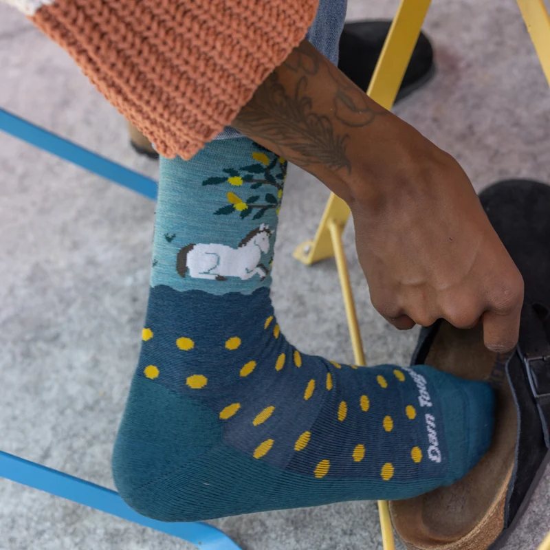 Women's Wild Life Crew Lightweight Lifestyle Socks
