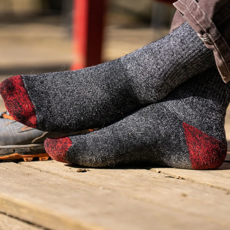 Men's Mountaineering Over-the-Calf Heavyweight Hiking Socks