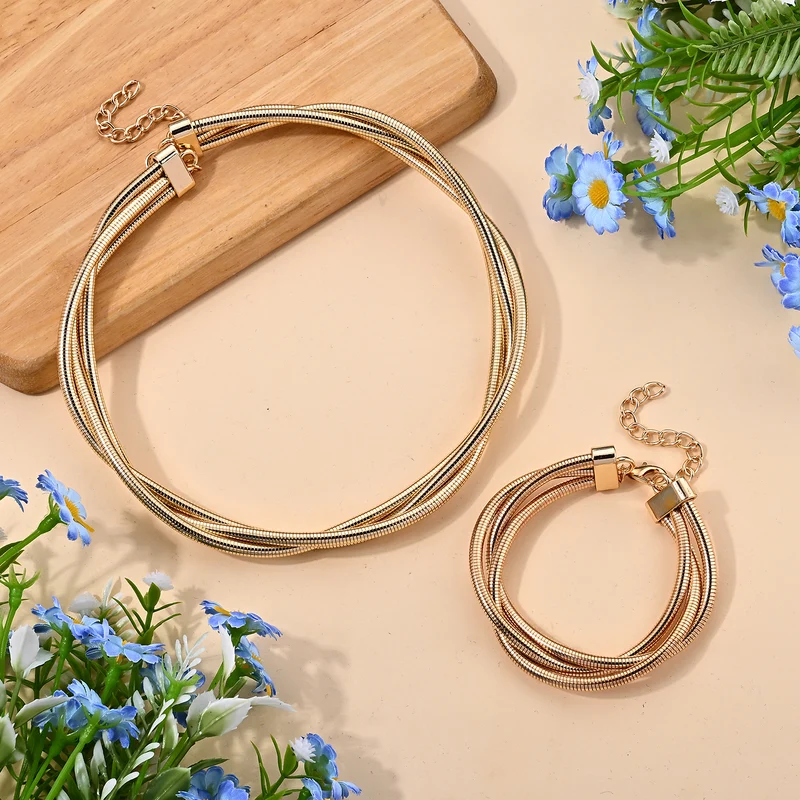 2er-Schmuckset aus mehrreihiger 43+5cm Halskette und 20+5cm Armband, Eisen, dreifarbig