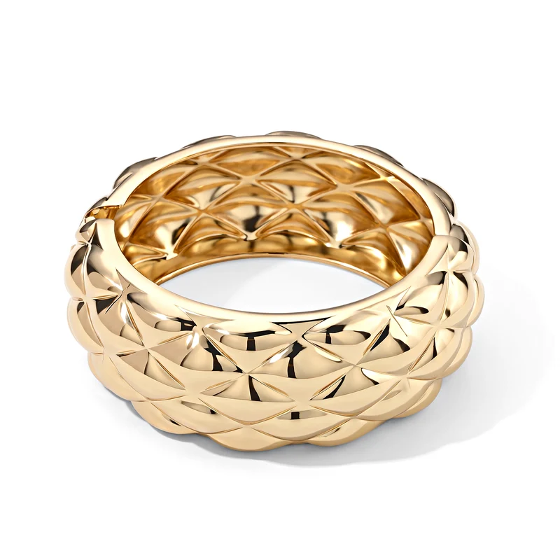 Breiter Armreif mit facettiertem Fächerrelief, 18,5cm, goldfarbene Legierung