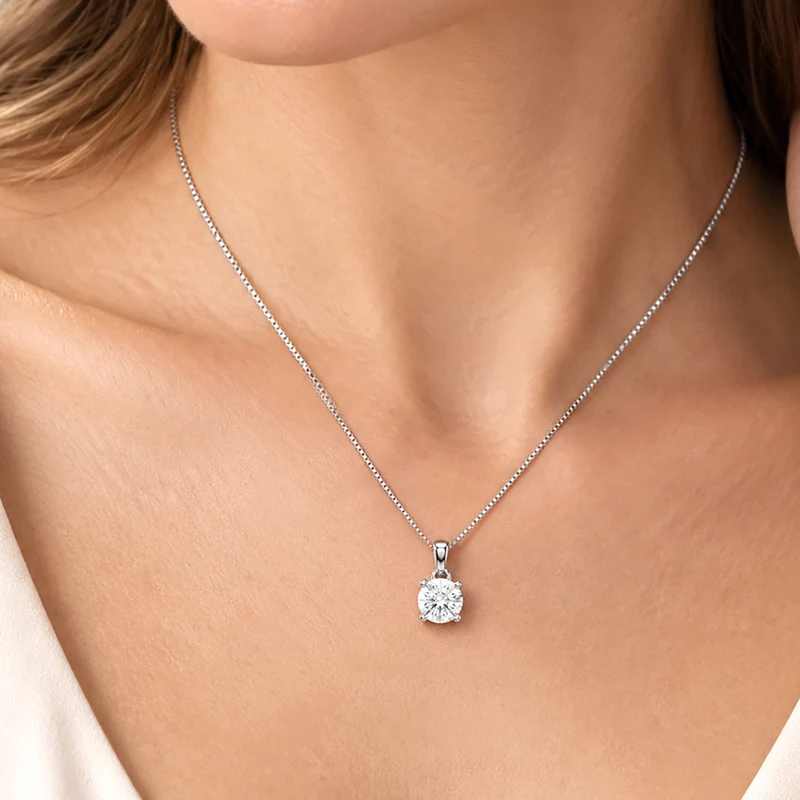 D'Joy GRA zertifiziert Moissanit Anhänger mit Kette, ca. 50 cm 925 Silber Rhodiniert ca. 2.00 ct