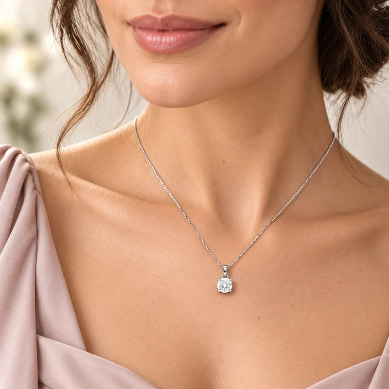 D'Joy GRA zertifiziert Moissanit Anhänger mit Kette, ca. 50 cm 925 Silber Rhodiniert ca. 2.00 ct