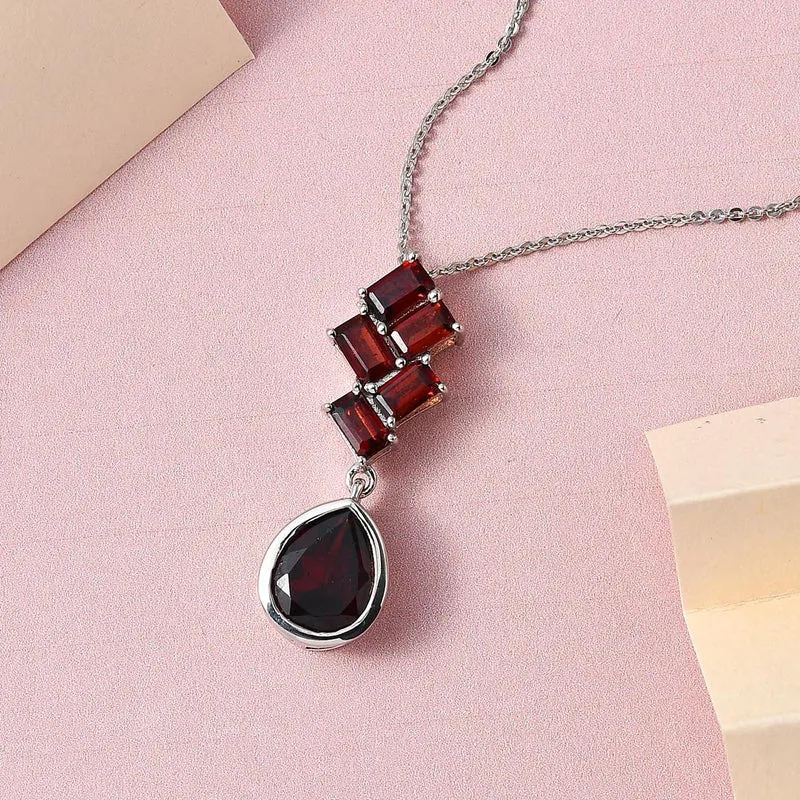 Natürlicher Mosambik Granat Anhänger mit Kette, 925 Silber platiniert ca. 4.37 ct