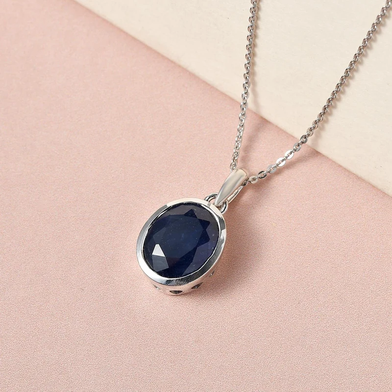 Masoala Saphir (Fissure gefüllt)-Anhänger mit Kette, 925 Silber platiniert ca. 4.99 ct