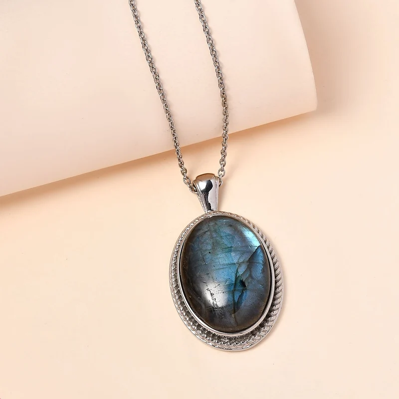Grüner Onyx Anhänger mit Kette, Edelstahl, ca. 22.67 ct