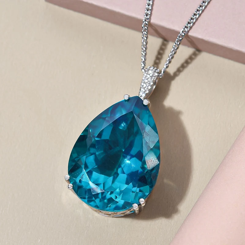 Smaragd-Triplett-Quarz-Anhänger mit Kette, 925 Silber platiniert ca. 50.56 ct