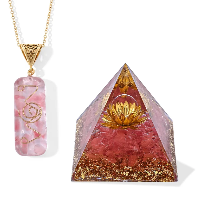 2-teiliges Edelstein-Set mit Rosenquarz-Anhänger und Kette, Deko-Pyramide, 316L Edelstahl, goldfarben, ca. 20.00 ct