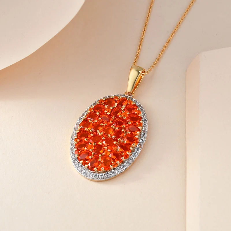 Salamanca Feueropal und weißer Zirkon-Anhänger mit Kette, 925 Silber Gelbgold Vermeil ca. 3.92 ct