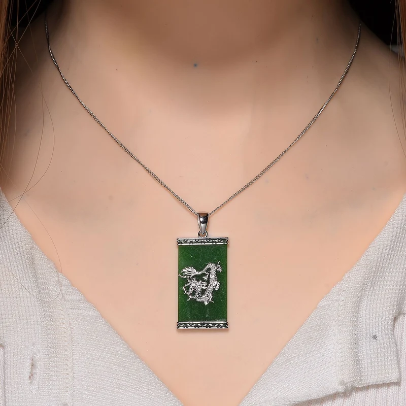 Grüne Jade Drachen-Anhänger mit Kette, 925 Silber rhodiniert, ca. 17.24 ct