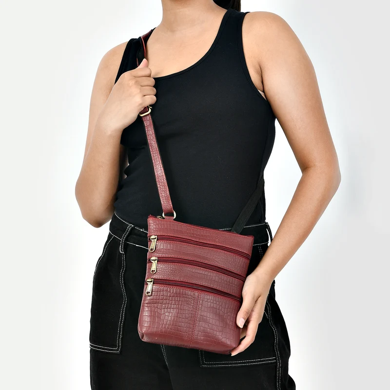 CLOSE OUT - Echtleder Crossbody Tasche mit Kroko Prägung, Multi-Fächer, 20 x 24 cm, Cognac