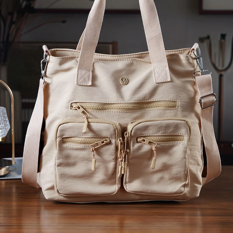 Crossbody-Schultertasche mit Mehrfachfächern, 31x30x14 cm, Schwarz
