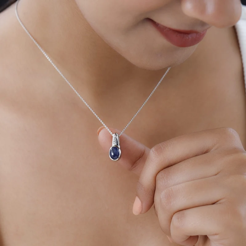 Blauer Stern Saphir (Diffundierter), weißer Zirkon Anhanger mit Kette, 925 Silber platiniert ca. 2.16 ct