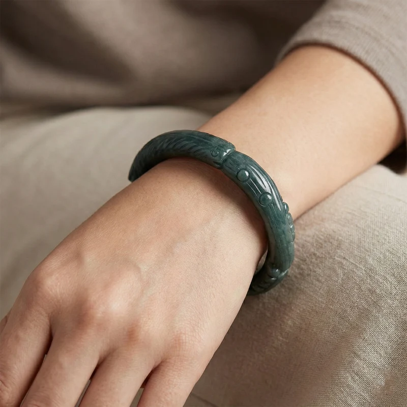 Jadeit Armreif 20 cm ca. 330,00 ct.
