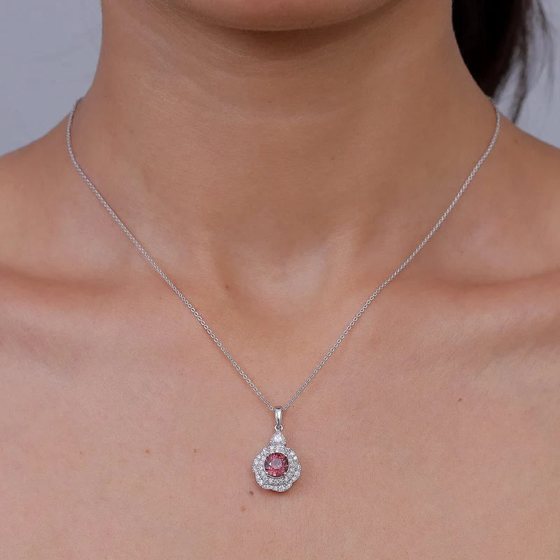D'Joy AA Himbeer Zirkon, Moissanit AGI zertifiziert Schmuckset (10-15 Werktage Lieferzeit) ca. 50 cm 925 Silber Rhodiniert ca. 2,65 ct.