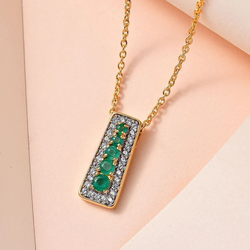 Kagem Sambischer Smaragd Anhänger mit Kette, 925 Silber vergoldet ca. 1.01 ct