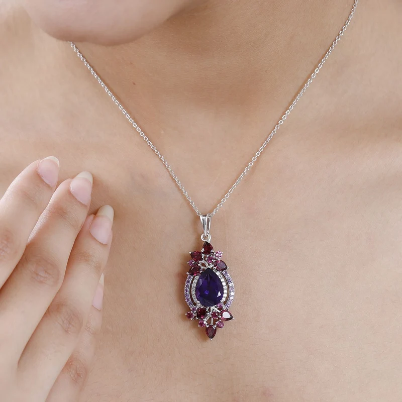 AA Afrikanischer Amethyst, Rhodolith Granat Anhänger mit Kette, 925 Silber platiniert ca. 9.19 ct