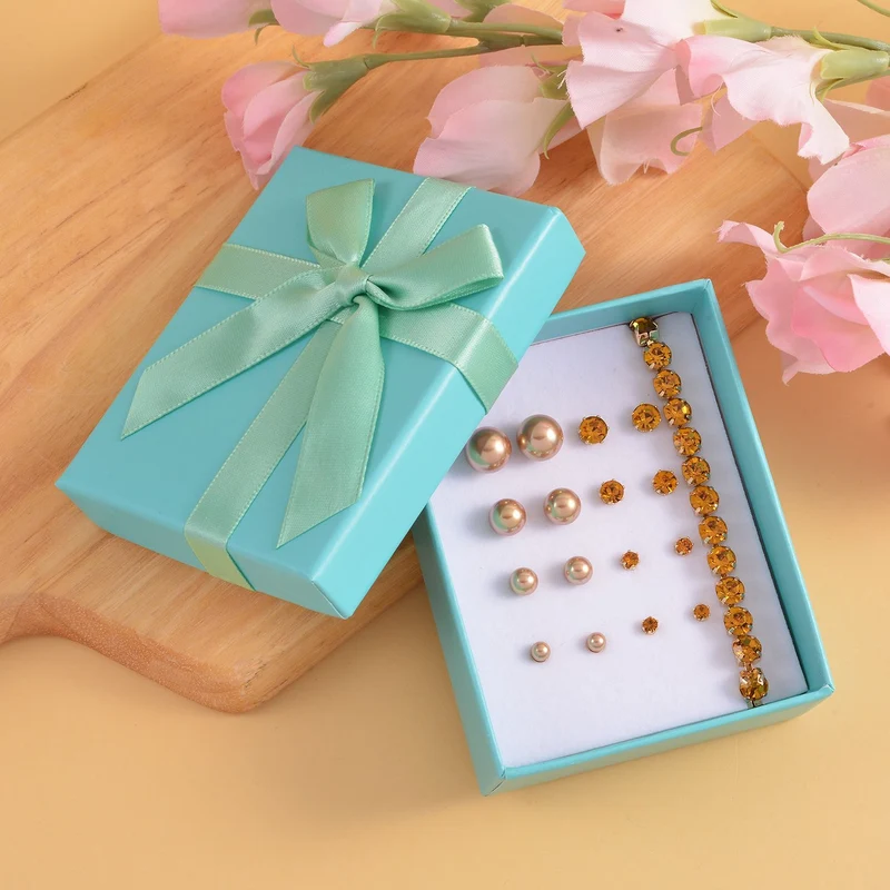 9-teiliges Schmuckset mit 4 Paar Weißen Muschelkernperle Ohrsteckern, 4 Paar Kristall-Ohrringen und Tennisarmband, 20,3 + 3,8 cm, ca. 55.00 ct
