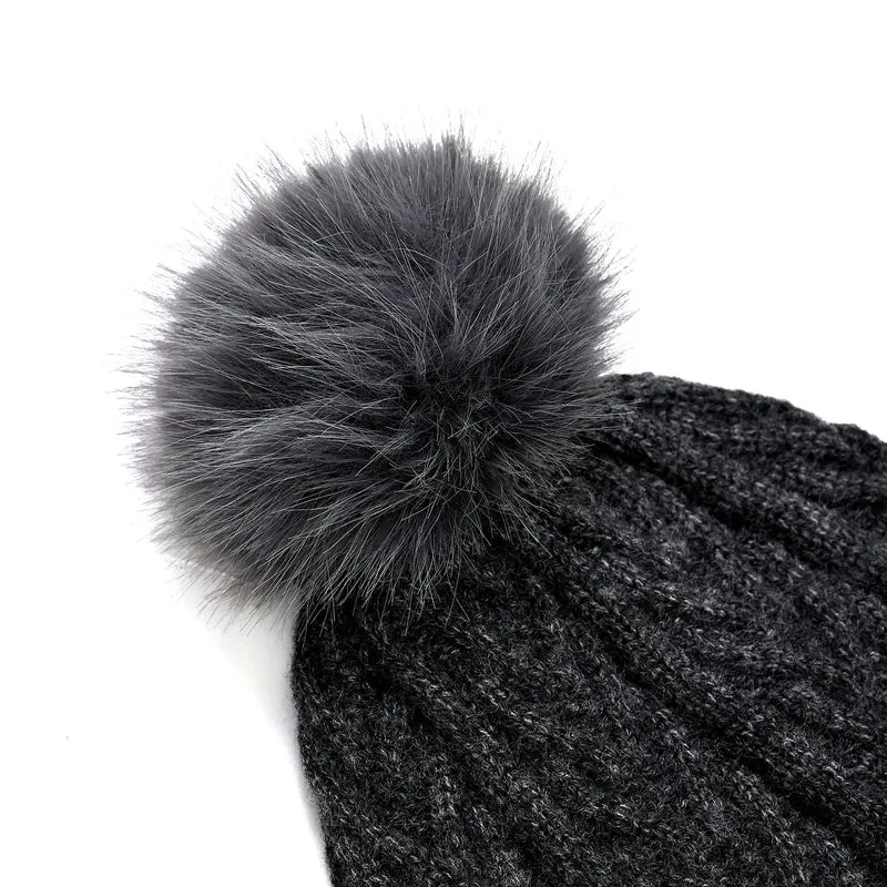 Scarf /hat Material:22% polyester 26% nylon 52% Acrylic size : Hat: 20cmX21cm Scarf: 180cmX29cm weight:350 gColor:khaki