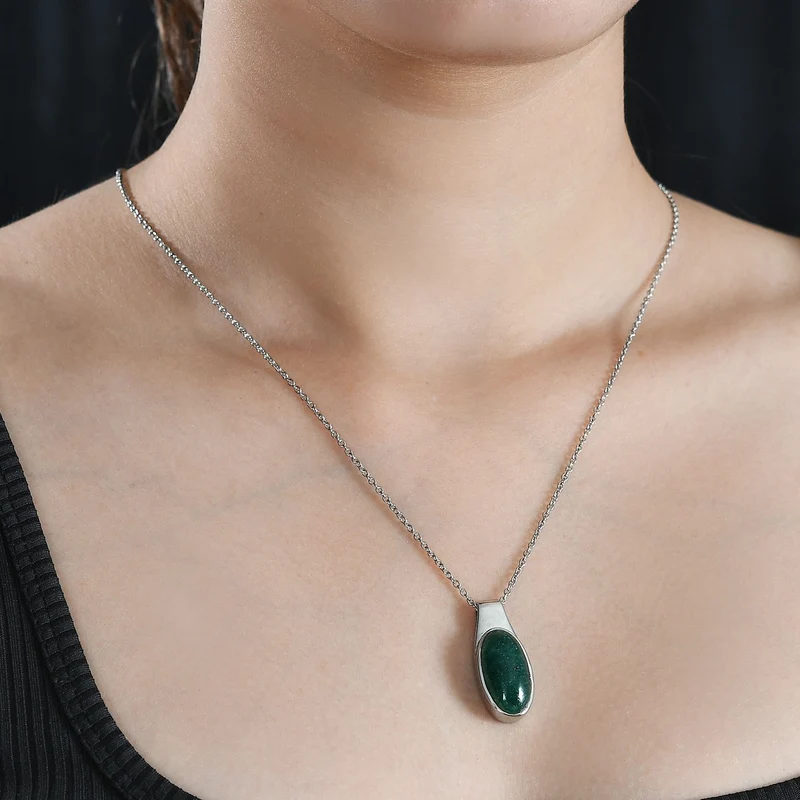 AAA Grüner Aventurin Anhänger mit Kette, Edelstahl ca. 10.50 ct