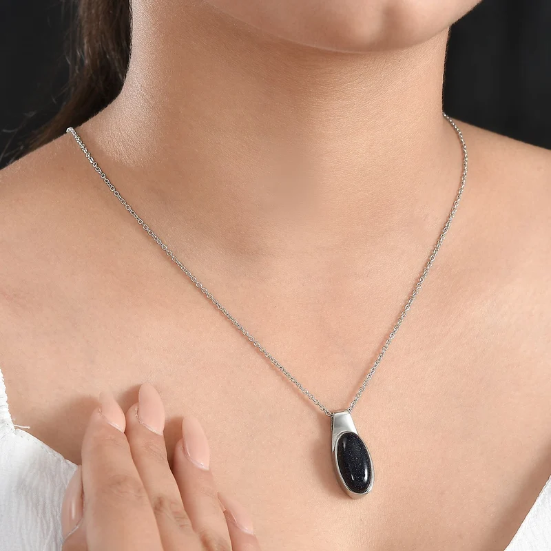 AAA Grüner Aventurin Anhänger mit Kette, Edelstahl ca. 10.50 ct