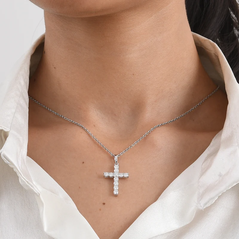 D'Joy Moissanit Kreuz Anhänger mit 50cm Edelstahl Kette, 925 Silber rhodiniert - 1.00 ct.