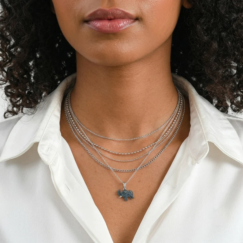 D'Joy blauer und weißer Diamant Elefant Anhänger mit 50cm Kette, 925 Silber rhodiniert - 0,36 ct.