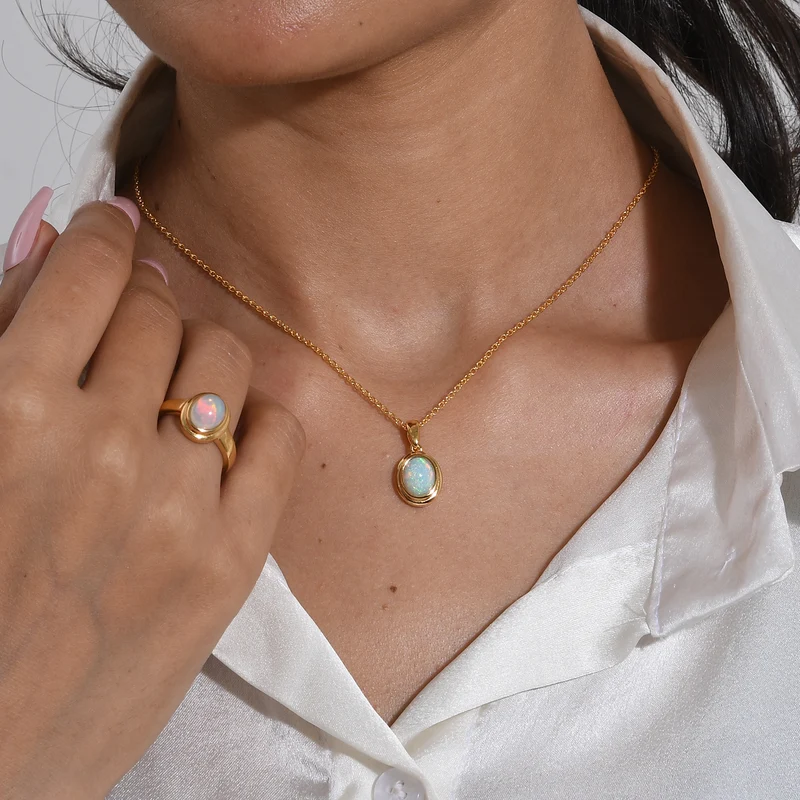 EverTrue AA natürliches, äthiopisches Welo Opal Schmuckset, Edelstahl und Bronze mit Gelbgold E-Beschichtung - 2,50 ct.