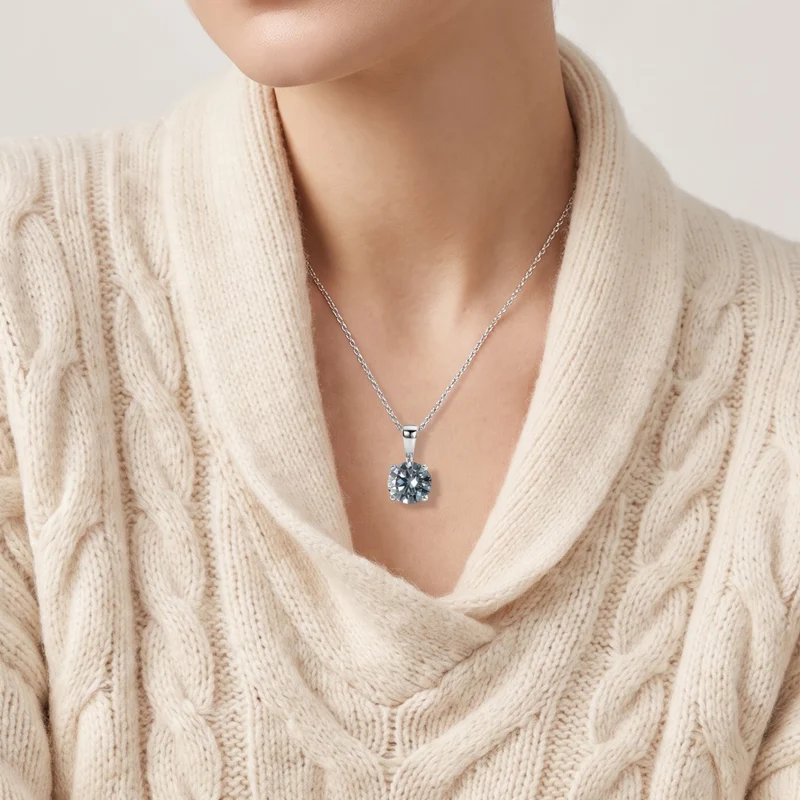 D'Joy Paraiba Moissanit Solitär Anhänger mit 45cm Kette, 925 Silber rhodiniert - 1,21 ct.