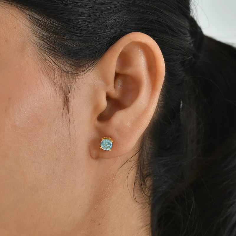 EverTrue AA blaue Zirkon Solitär Ohrringe, Bronze mit Gelbgold E-Beschichtung - 2,16 ct.