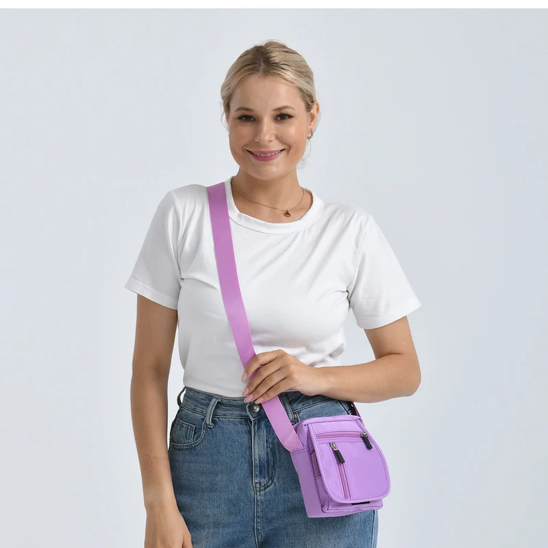 Umhängetasche mit mehreren Reißverschlussfächern und RFID-Schutz, Größe 12,5x6x16 cm, Rosenrot