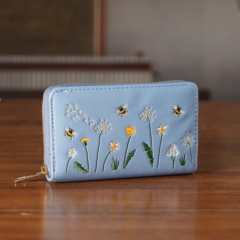 Bestickte Blumen Design Geldbörse mit RFID Schutz, PU Leder, 16 x 3 x 10 cm, Hellgrün