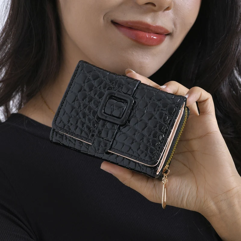 Stilvolle Geldbörse mit Krokodilprägung und RFID-Schutz, 11x8 cm, Grün