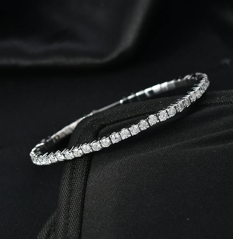 D'Joy Moissanit Armreif ca. 19 cm 925 Silber rhodiniert ca. 8.32 ct