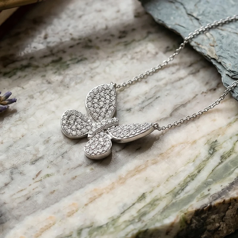 D'Joy Blauer Diamant, Grüner Diamant Anhänger mit Kette, ca. 45 cm 925 Silber Rhodiniert ca. 0.53 ct