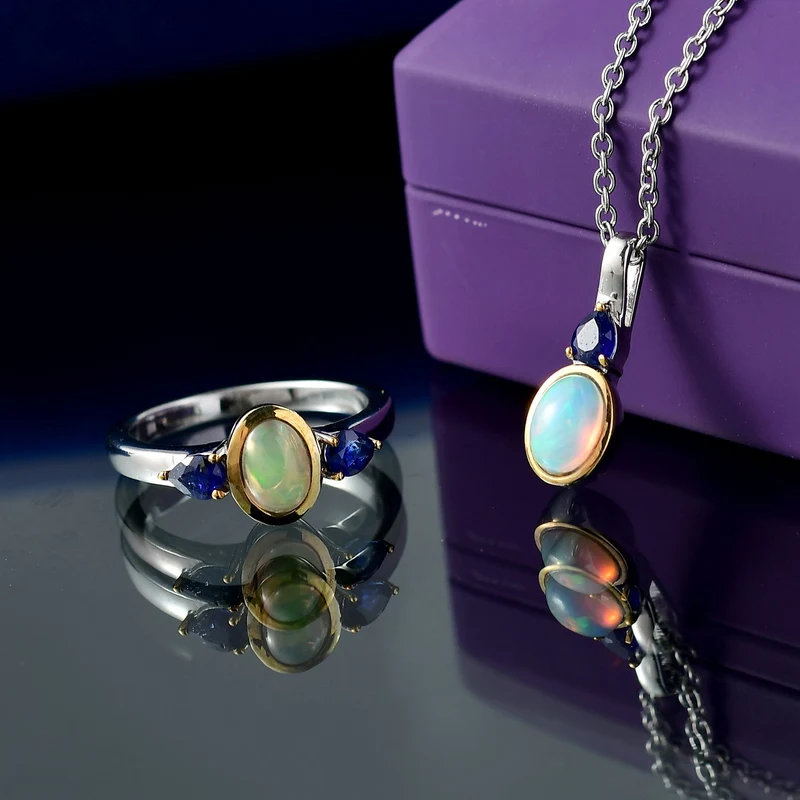 2er Set - AA Natürlicher, äthiopischer Welo Opal, Masaola Saphir (Fissure gefüllt) Anhänger mit Kette und Ring, Größe (21.00), Gelbes Messing, ca. 1.78 ct.
