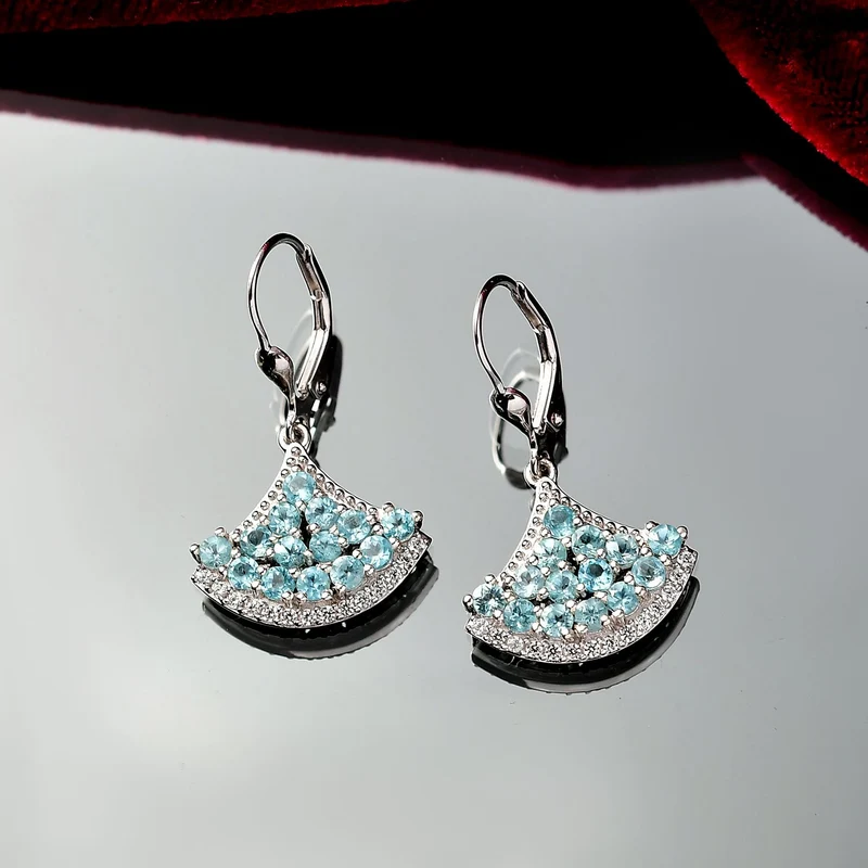 Djoy Betroka Blauer Apatit, Weißer Zirkon Meereskiesel Ohrringe 925 Silber rhodiniert ca. 2.74 ct