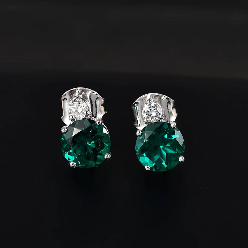 LUXURIANT(10-15 Werktage Lieferzeit) 3,24 ct. AGI zertifizierte und geprüfte AAA Labor Smaragd und Labor Diamant Ohrringe in 417 Weißgold