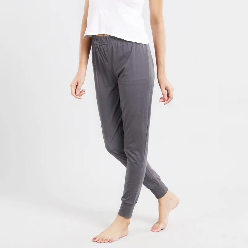 Elastische, eng anliegende Damenhose; Größe M, Dunkelblau