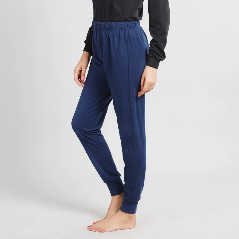 Elastische, eng anliegende Damenhose; Größe M, Dunkelblau