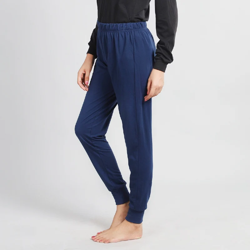 Elastische, eng anliegende Damenhose; Größe M, Dunkelblau