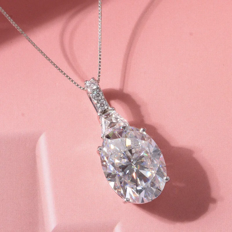 D'Joy Moissanit Anhänger mit Kette, ca. 45 cm 925 Silber Rhodiniert ca. 10.69 ct