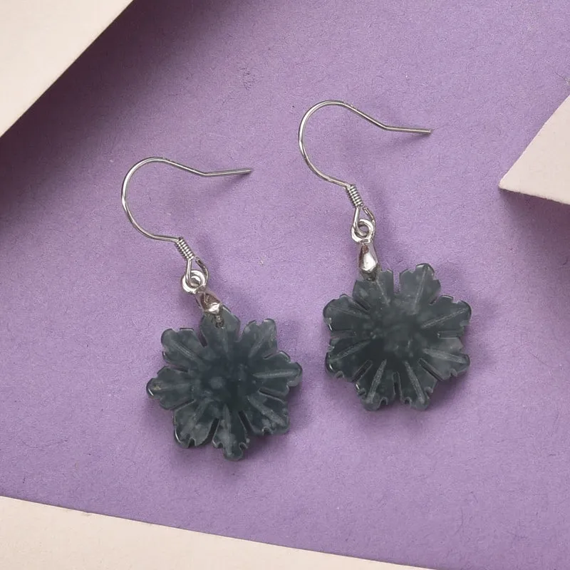 D'Joy Natürlicher Olmek Jadeit Geschnitzte Schneeflocke Ohrringe 925 Silber rhodiniert ca. 20.00 ct