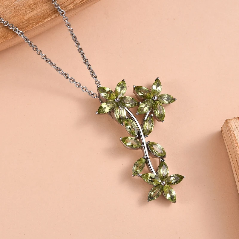 Natürlicher Peridot Anhänger mit Kette, ca. 50 cm 316L Edelstahl ca. 5.24 ct
