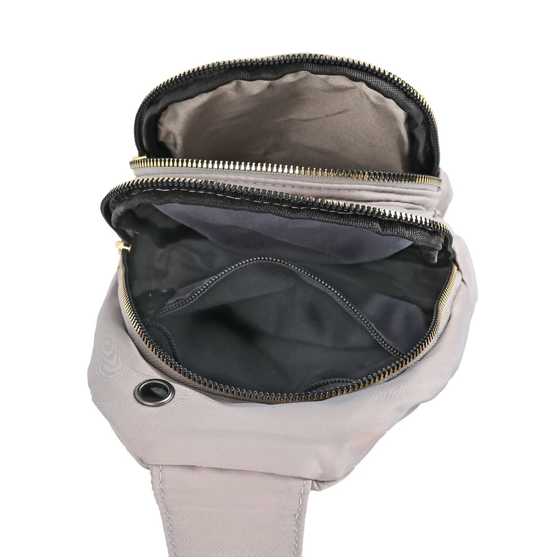 Stepp-Slingtasche mit RFID-Schutz und Kopfhöreröffnung, Größe: 17x7,5x30cm, Schwarz