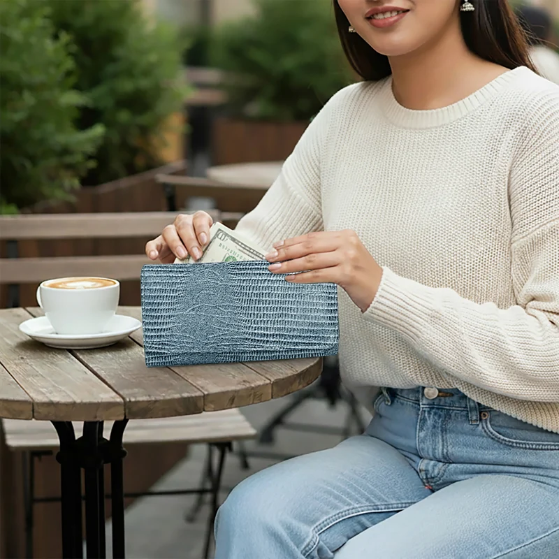 LA MAREY Geldbörse aus Leder mit RFID Schutz und Eidechsen Prägung, 18,4 x 10,2 cm, Schwarz