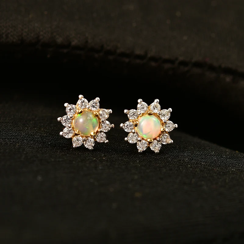 Natürlicher, äthiopischer Welo Opal, Weißer Zirkon Ohrringe 925 Silber Vergoldet ca. 1.03 ct